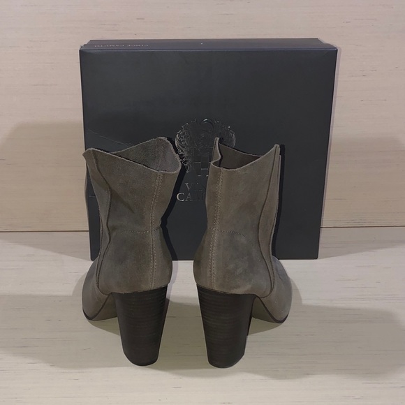 Vince Camuto Creestal Booties - NEW IN BOX - Picture 4 of 8
